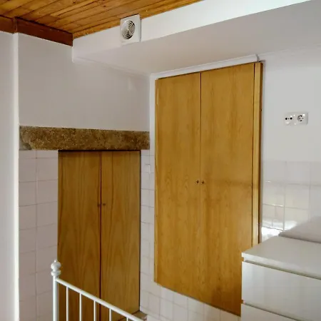 Alfama 28 شقة